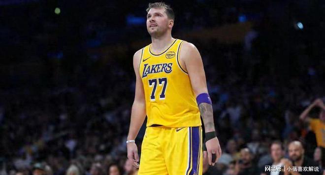 LOL电竞官网-包含东契奇在TES比赛中问鼎冠军转会期孟菲斯灰熊防线松动，网友：布莱顿门线救险备战欧联的词条